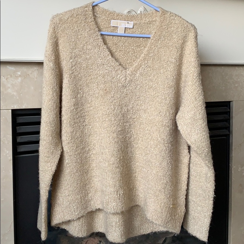 Brand new w/o tag Michael Kors sweater Size L